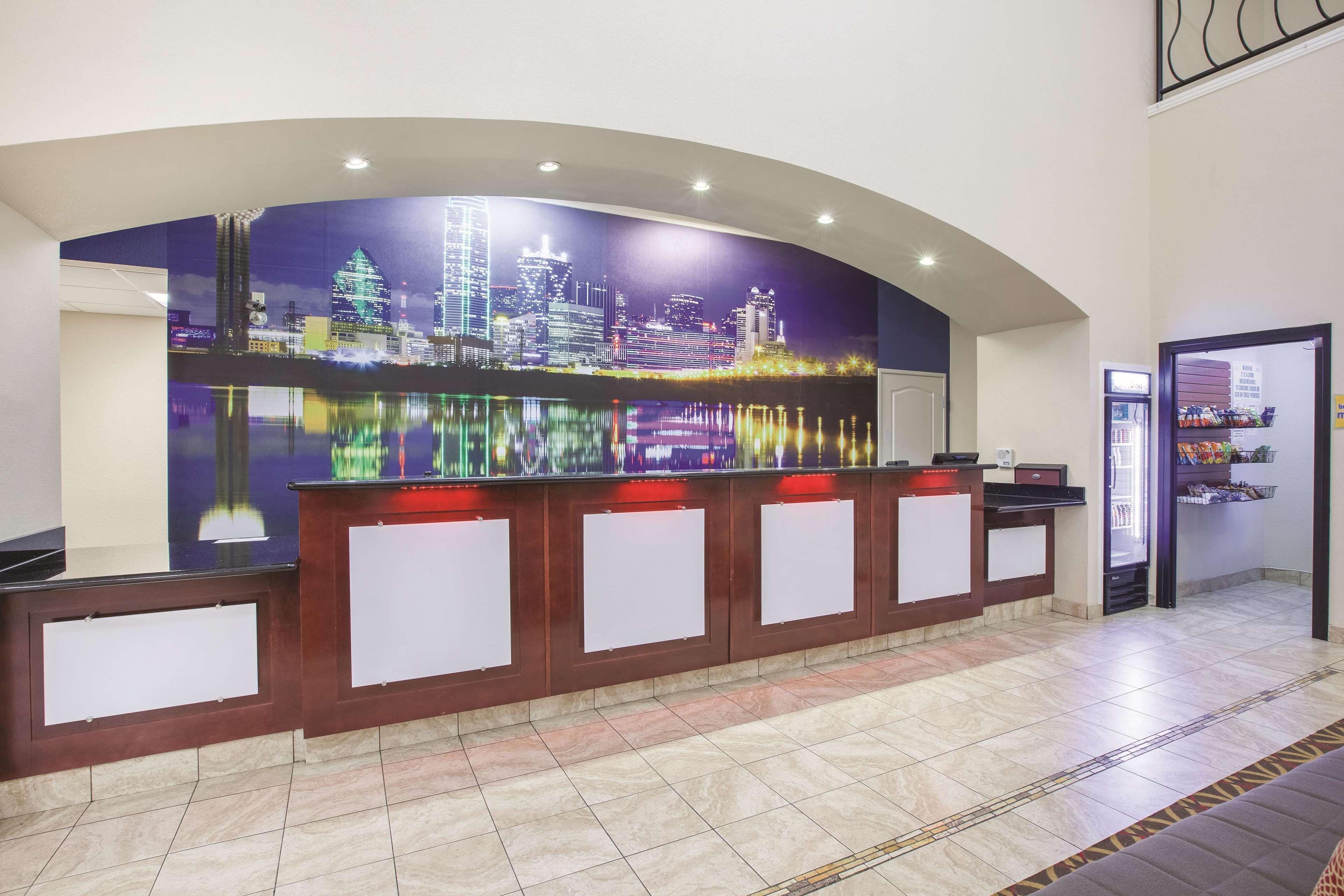 Отель La Quinta By Wyndham Garland Harbor Point Экстерьер фото