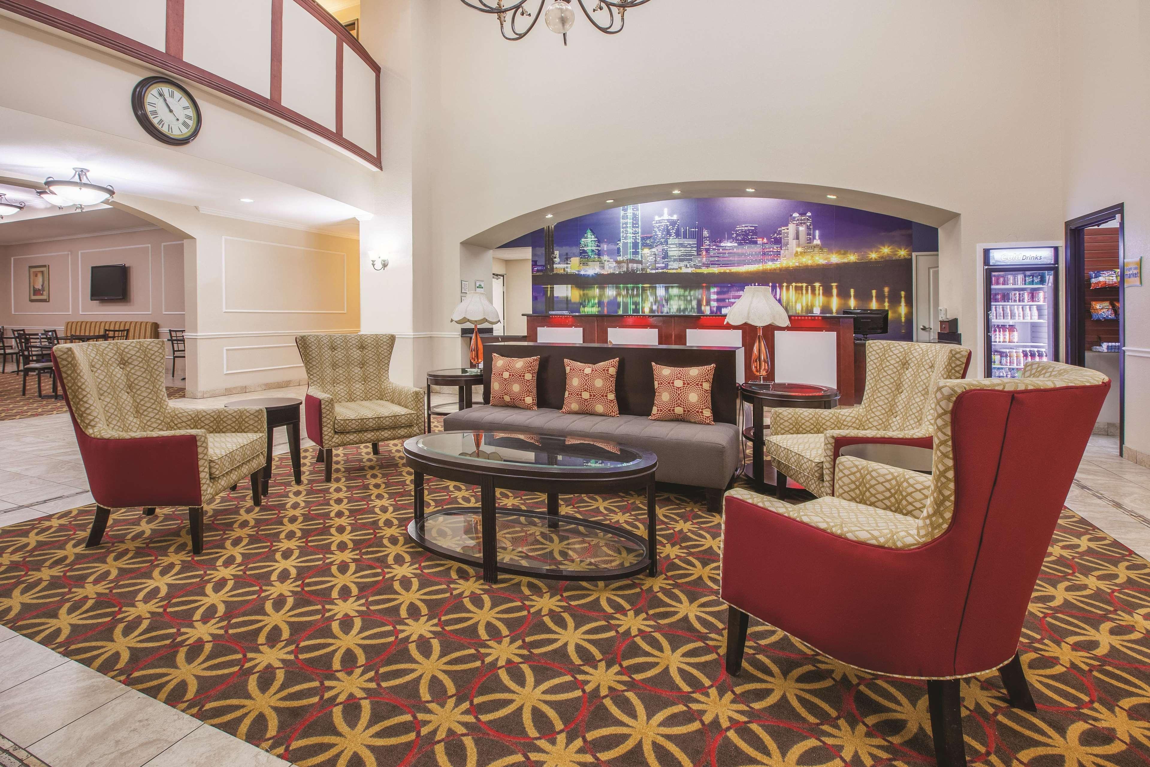 Отель La Quinta By Wyndham Garland Harbor Point Экстерьер фото