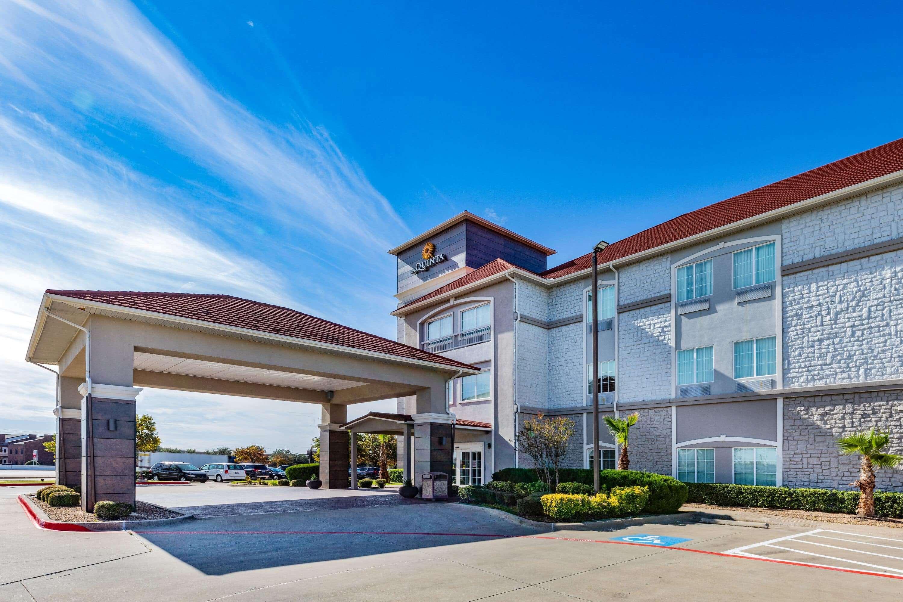 Отель La Quinta By Wyndham Garland Harbor Point Экстерьер фото